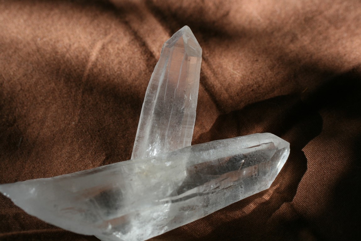Japan Law Quartz good for clearing the Aura 5029